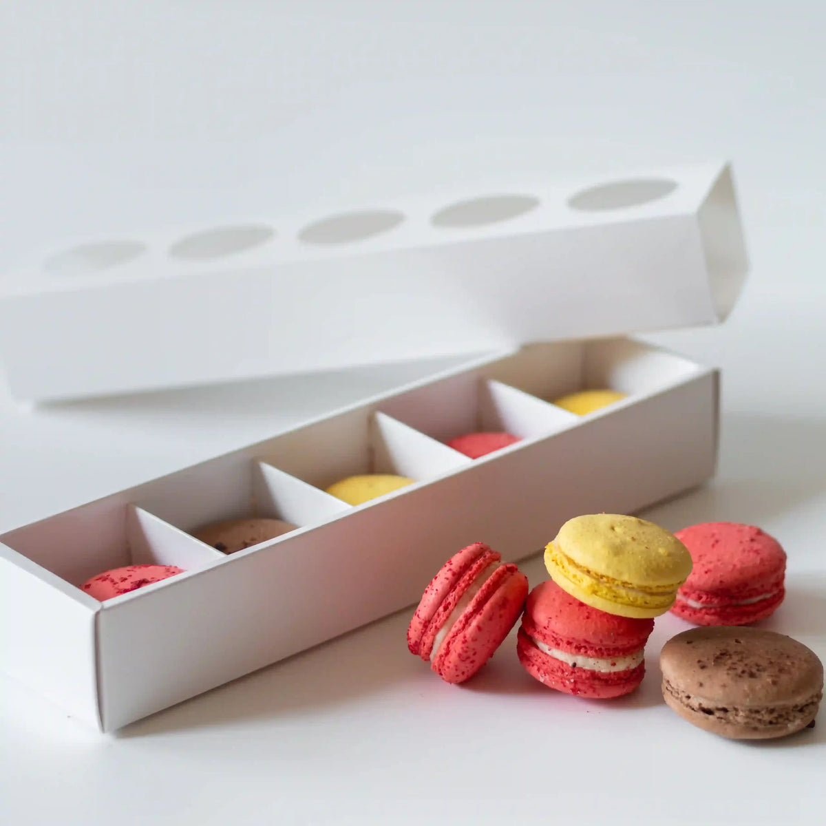 Triangular Macaron Box Macaron Box for 5 | Ivory Macaron Box | The Elite Box Company