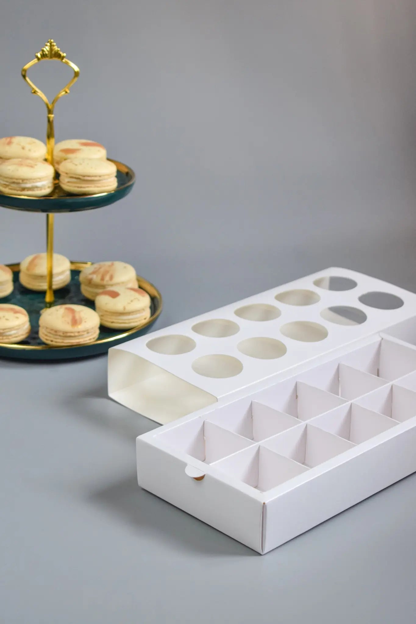 Macaron Box For 10 - Ivory